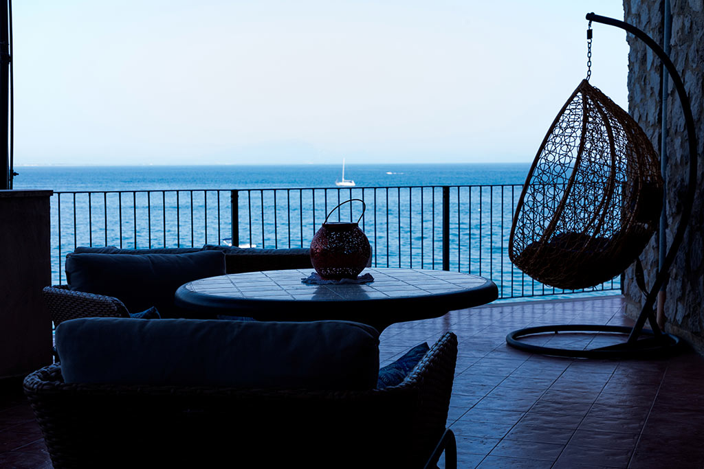 Villa Venere panoramic terrace above the sea